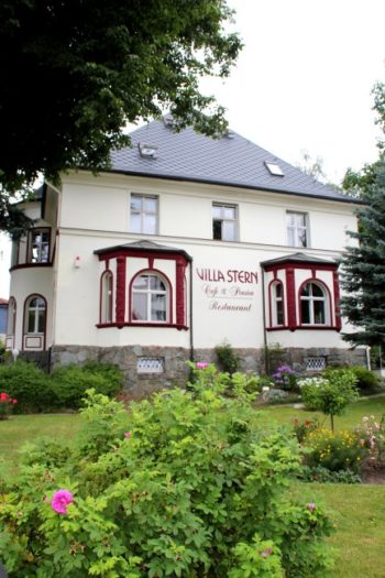 Unser Haus Villa Stern Restaurant Pension Neukirchen Erz